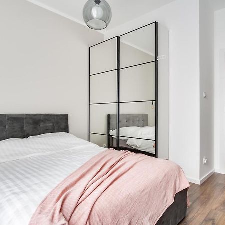 Apartament Chwaliszewo Z Balkonem - Free Parking Poznań Esterno foto