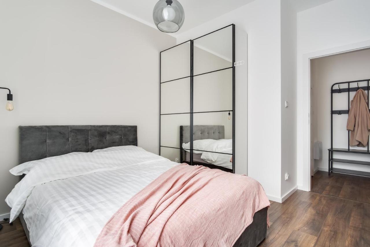 Apartament Chwaliszewo Z Balkonem - Free Parking Poznań Esterno foto